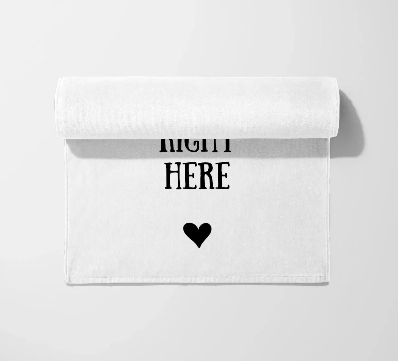 Custom text in black and white with heart telo mare da WORTSPIEL