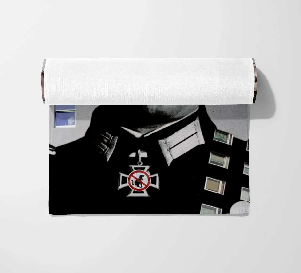 War Collage 2 telo mare da Marko Köppe