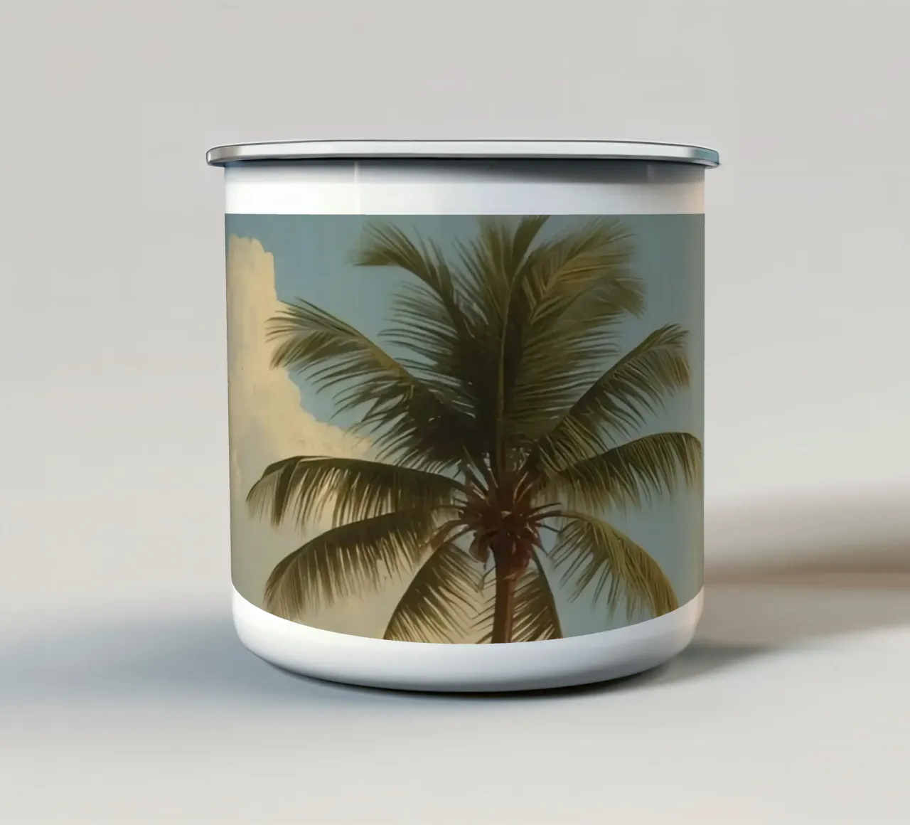 Paesaggio costiero con una palma ad alto fusto tazza in smalto da DesignDoodle