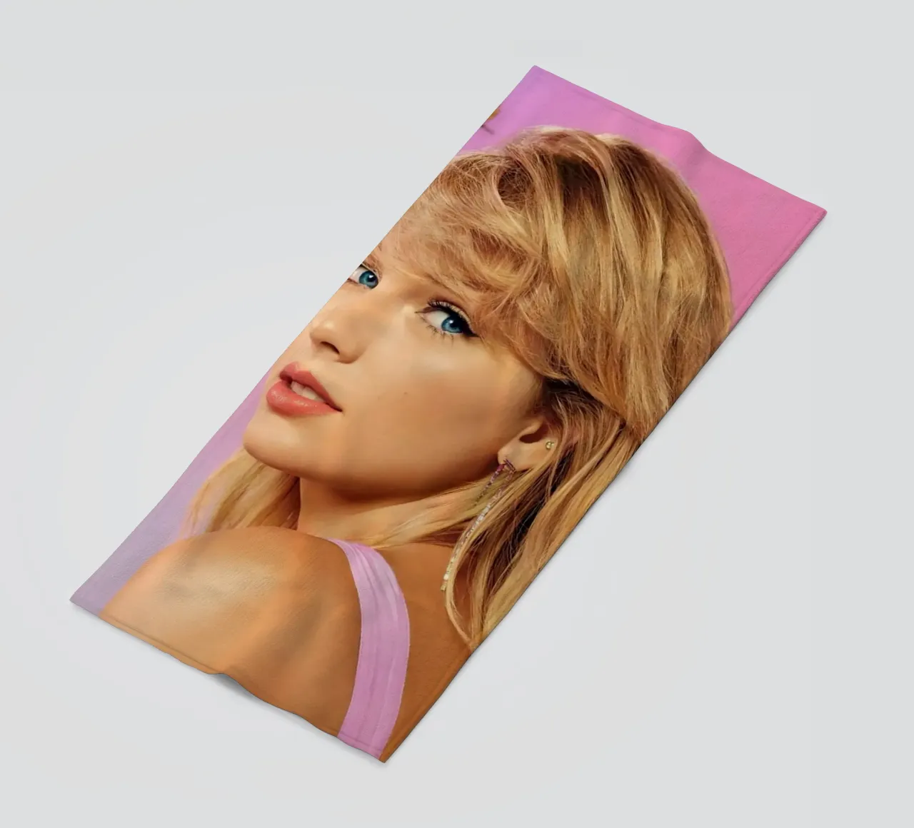 Taylor Swift telo mare da Musadad Shop