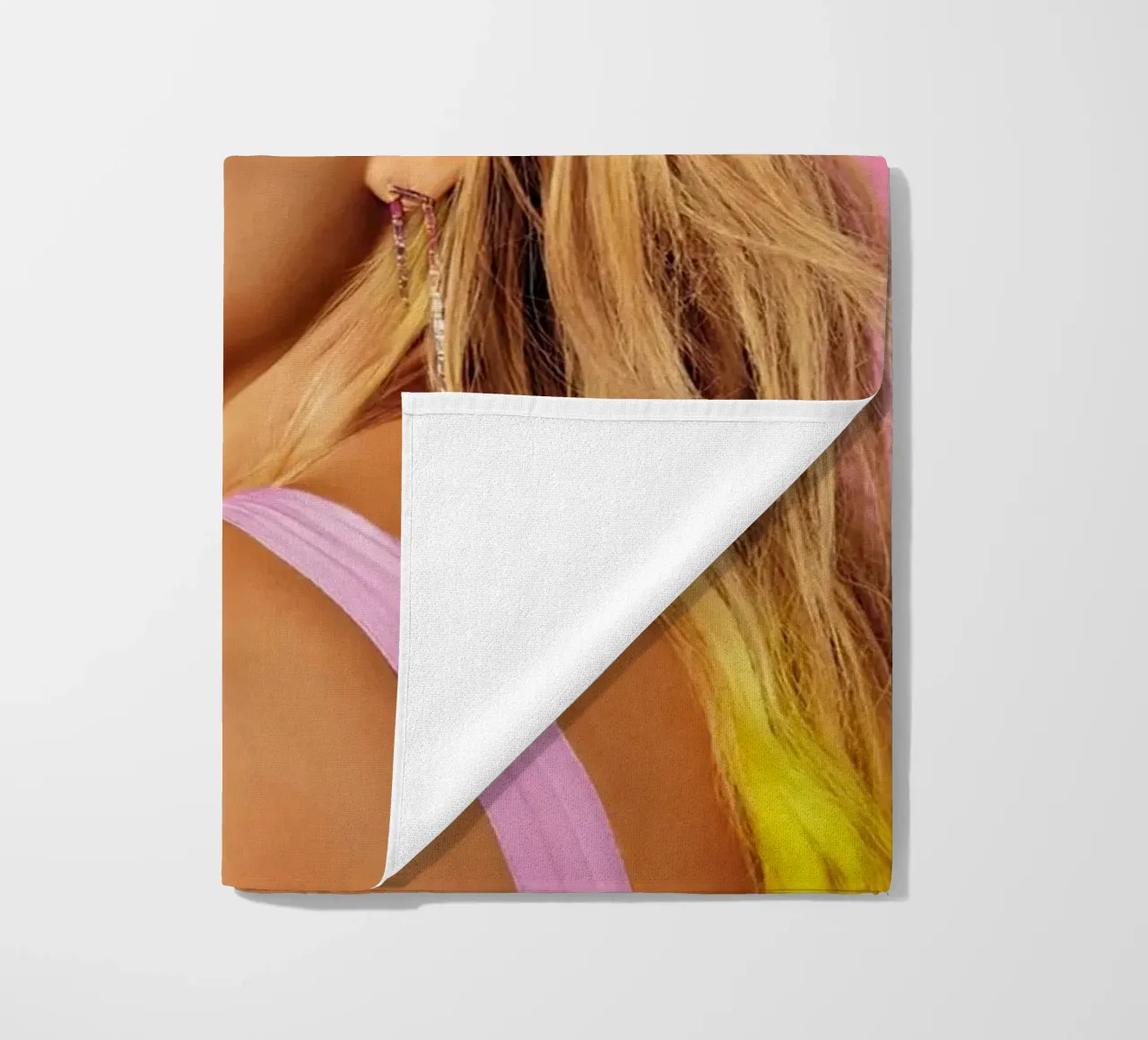 Taylor Swift telo mare da Musadad Shop