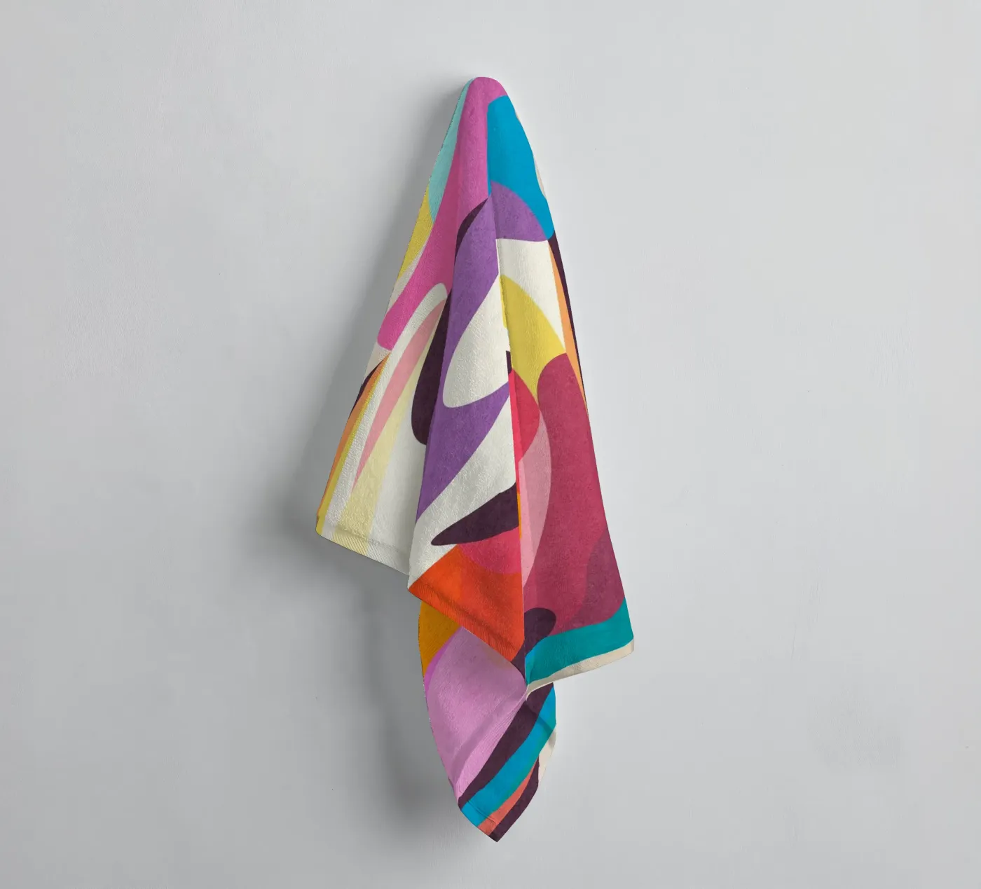 Playful Mood Handtuch von Abstract Joy