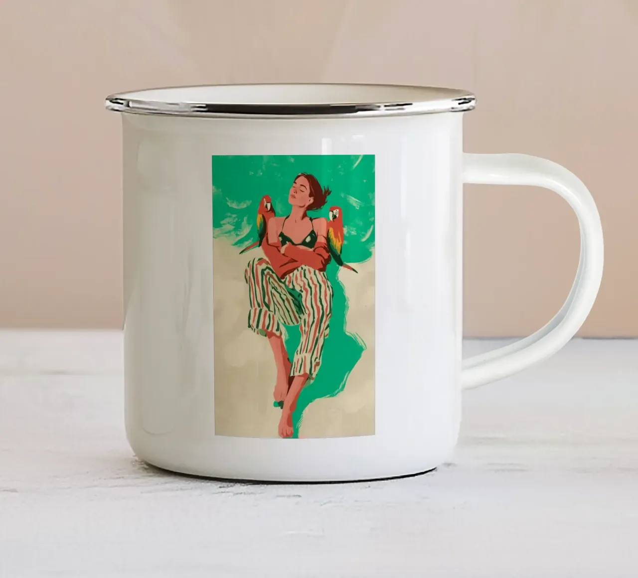 Sun on Her Shoulders tazza in smalto da Clara August