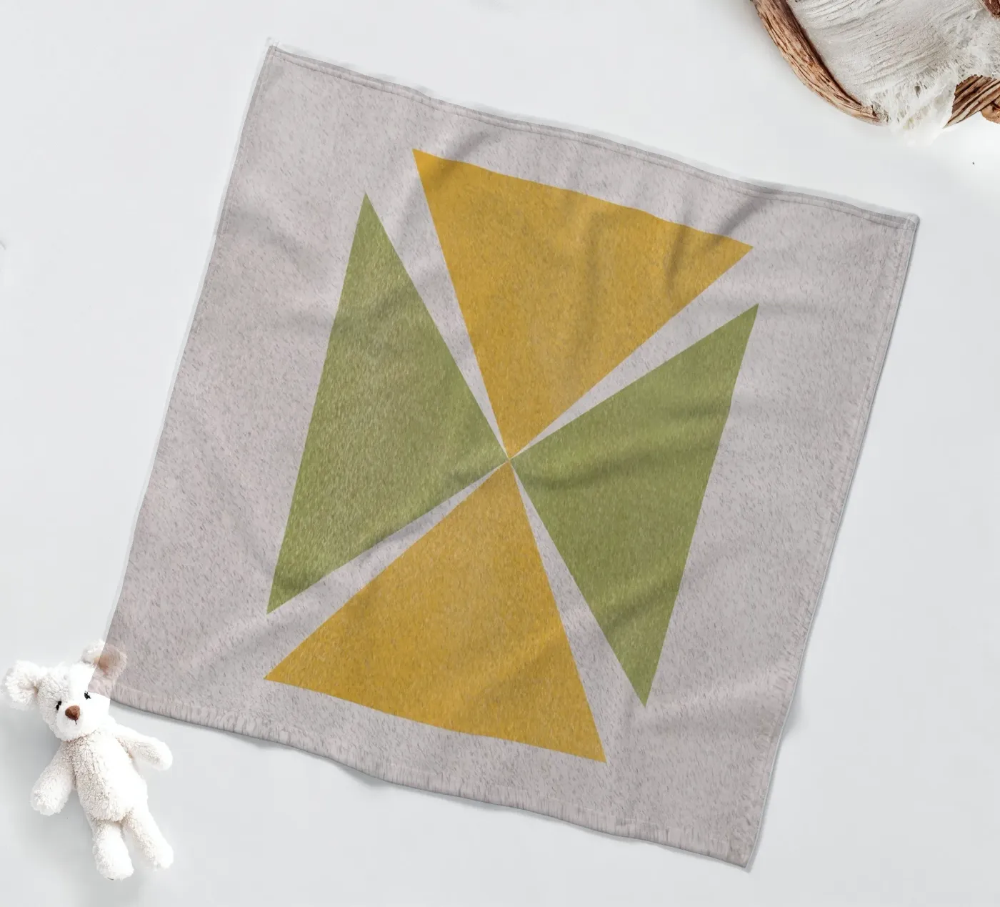 Angular shapes coperta in pile da Little Dean