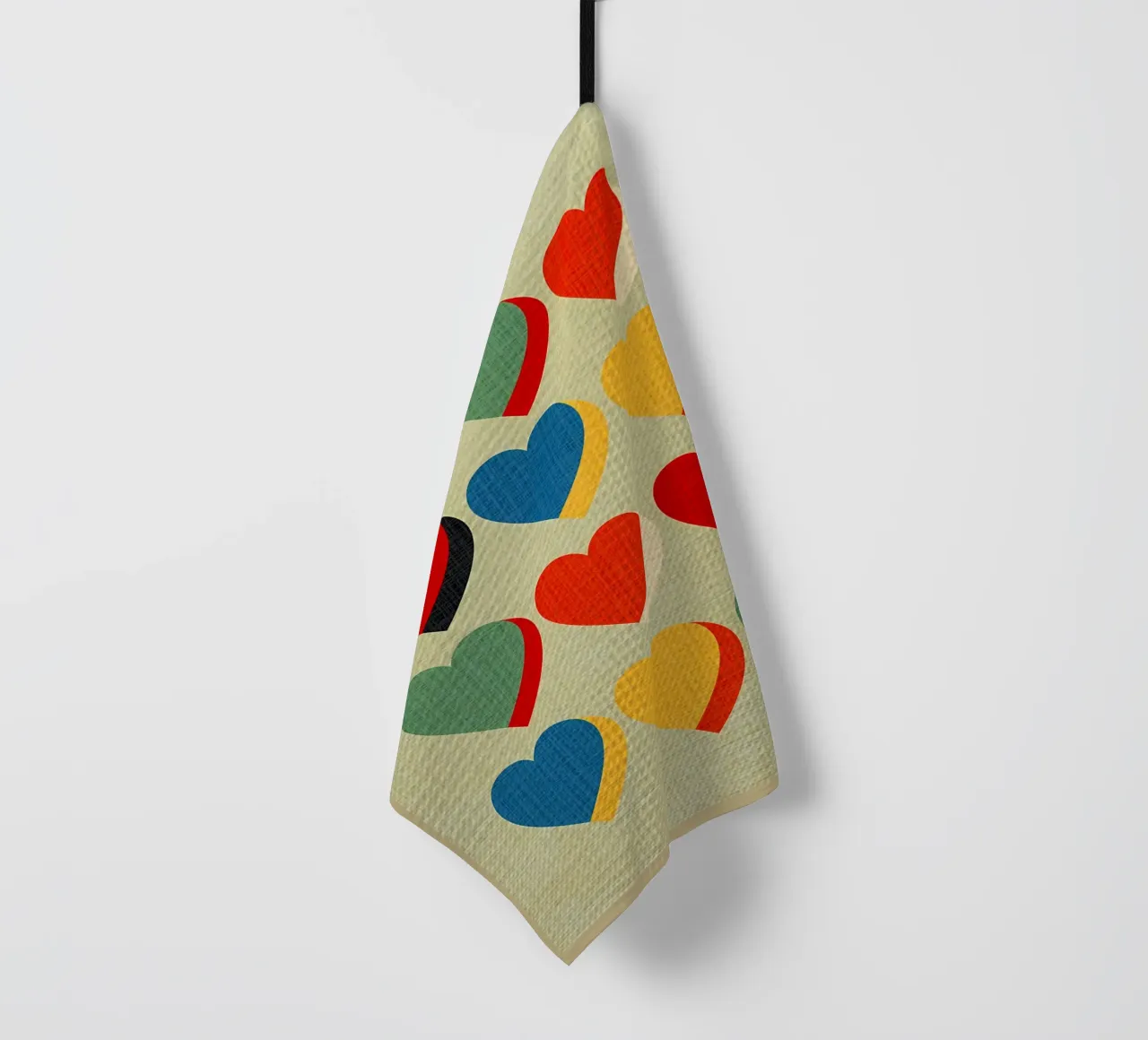 Retro Heart Pattern Bauhaus Style Geschirrtuch von CourtneyStudio