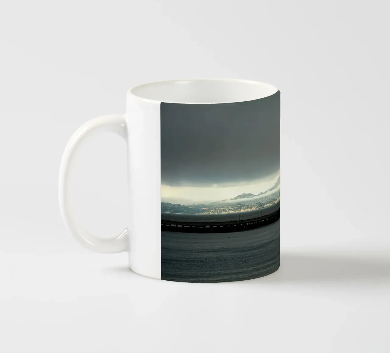 molo oceanico tazza in ceramica da Earthly Visions