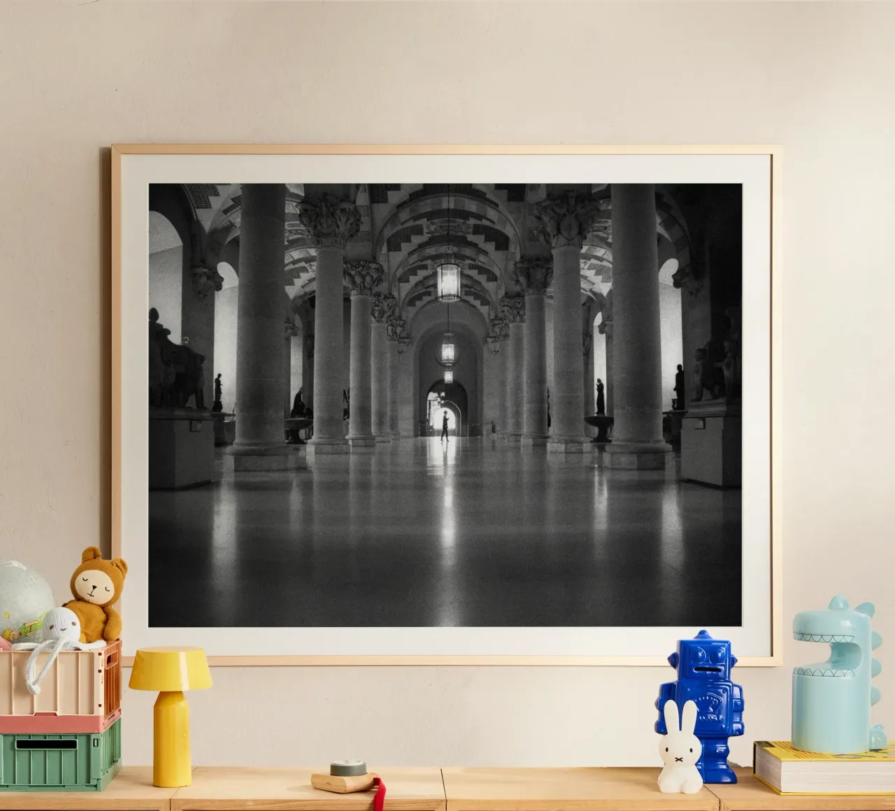 Persi all'interno del Louvre poster da Tal Paz-Fridman