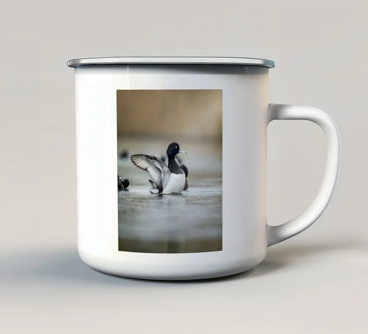 Anatra ciuffata ad Amsterdam tazza in smalto da Tom's Wildlife