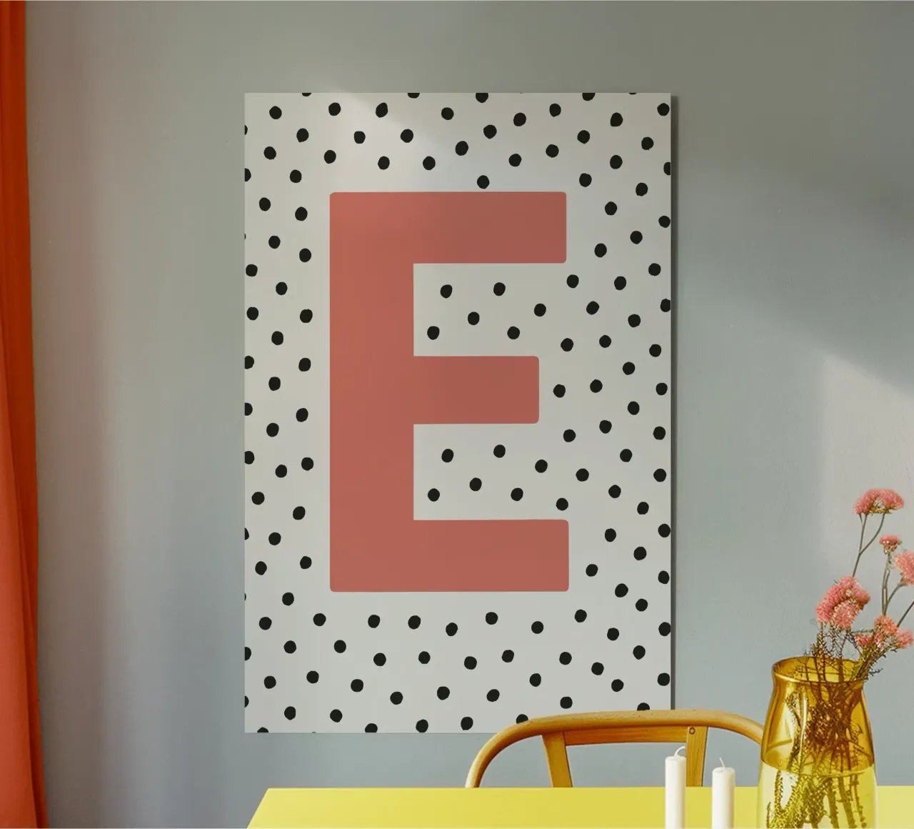 Initial E on dot pattern - Scandinavian style alu-dibond by KidzStudio