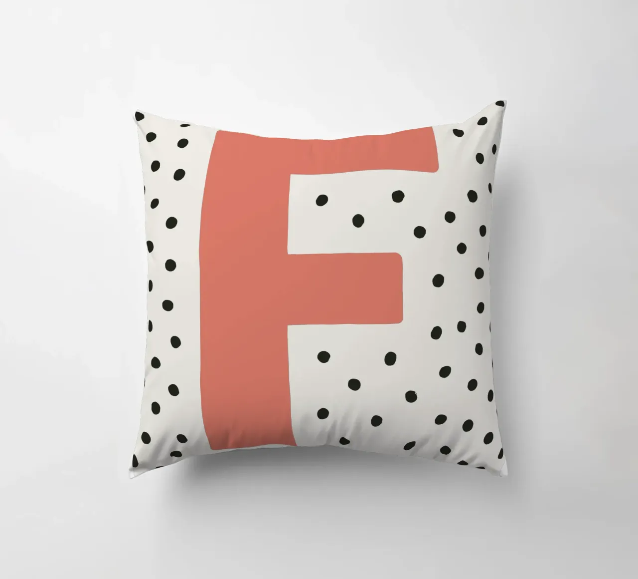 Iniziale F su motivo a pois - Stile scandinavo cuscino da KidzStudio