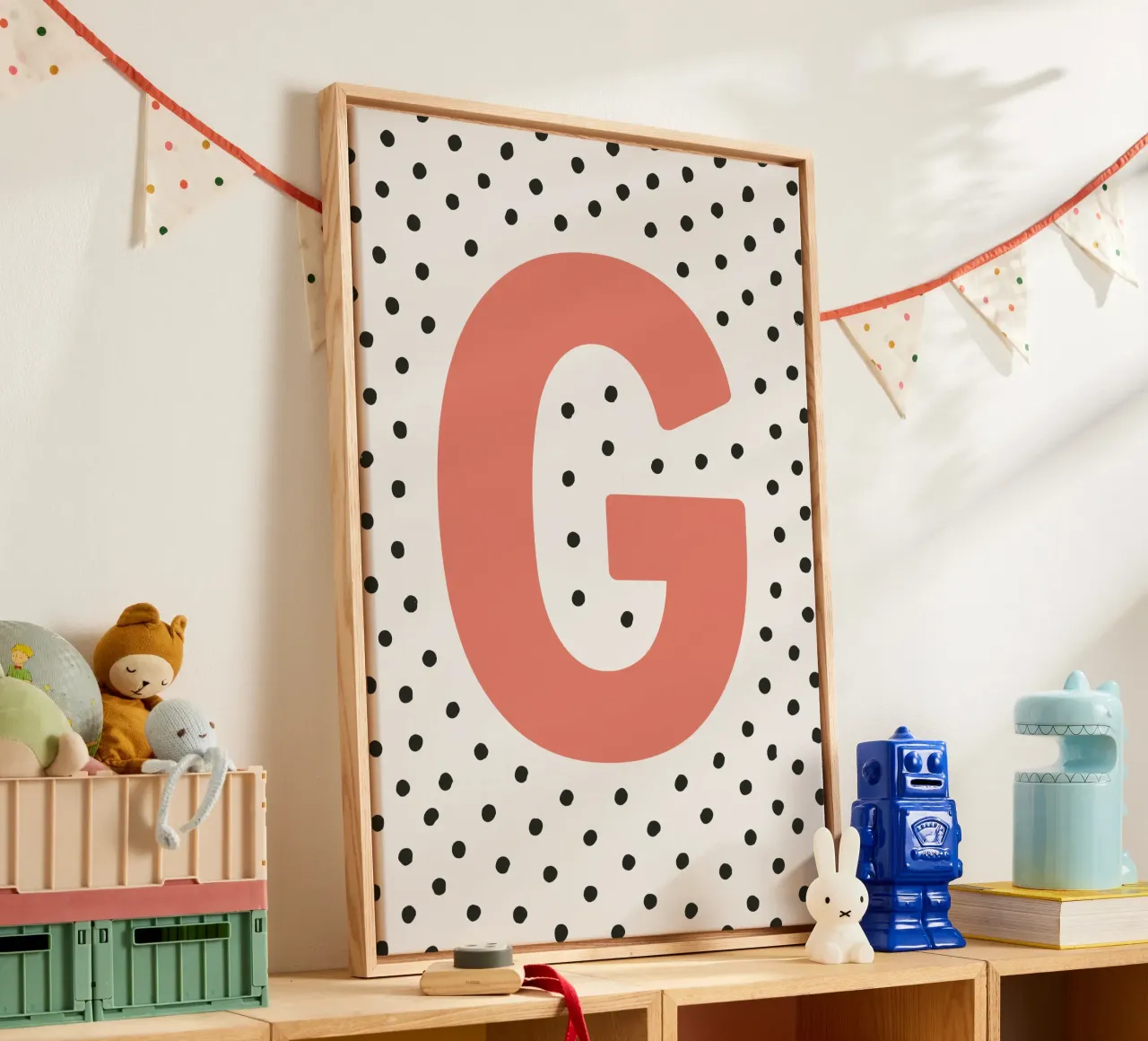 Initial G on dot pattern - Scandinavian style canvas by KidzStudio