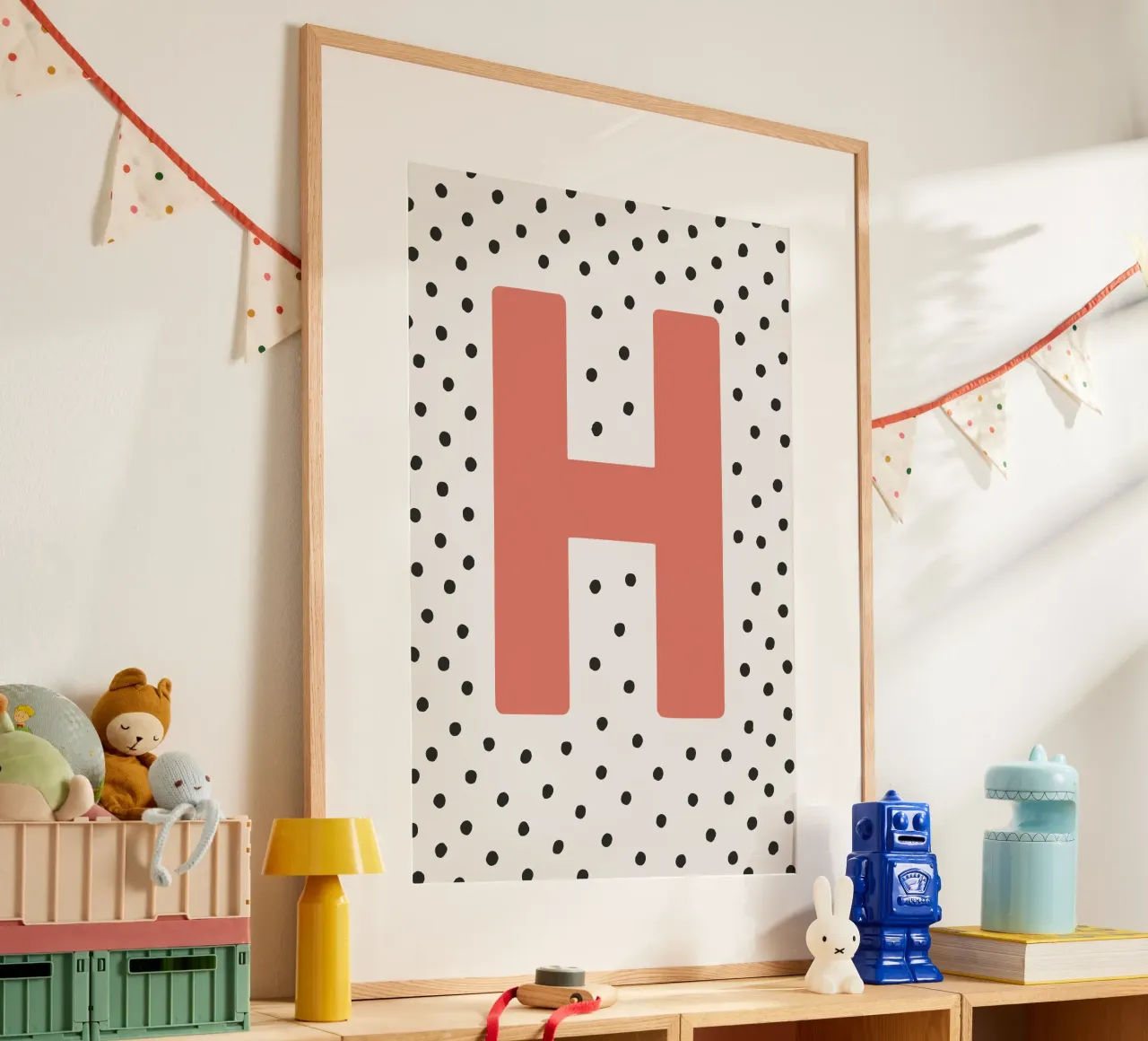 Initial H on dot pattern - Scandinavian style hahnemühle by KidzStudio