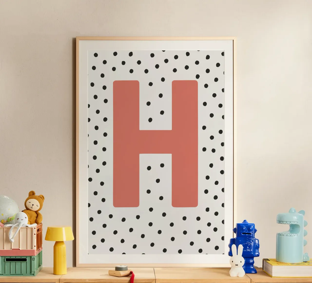 Initial H on dot pattern - Scandinavian style hahnemühle by KidzStudio