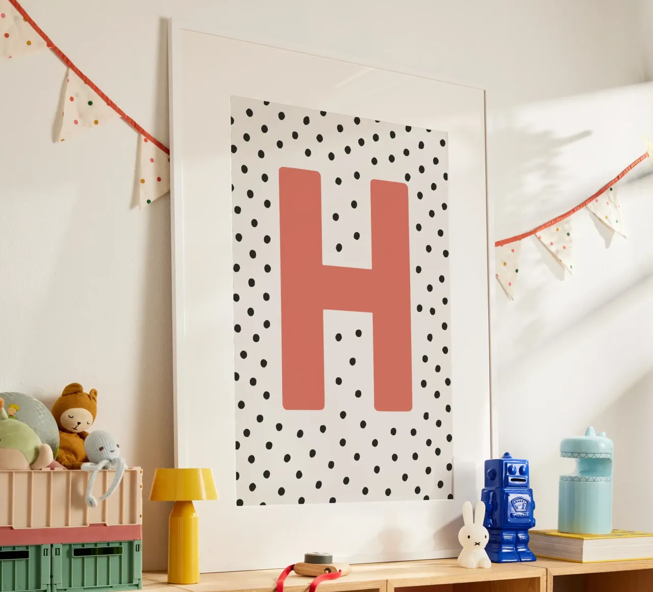 Initial H on dot pattern - Scandinavian style hahnemühle by KidzStudio