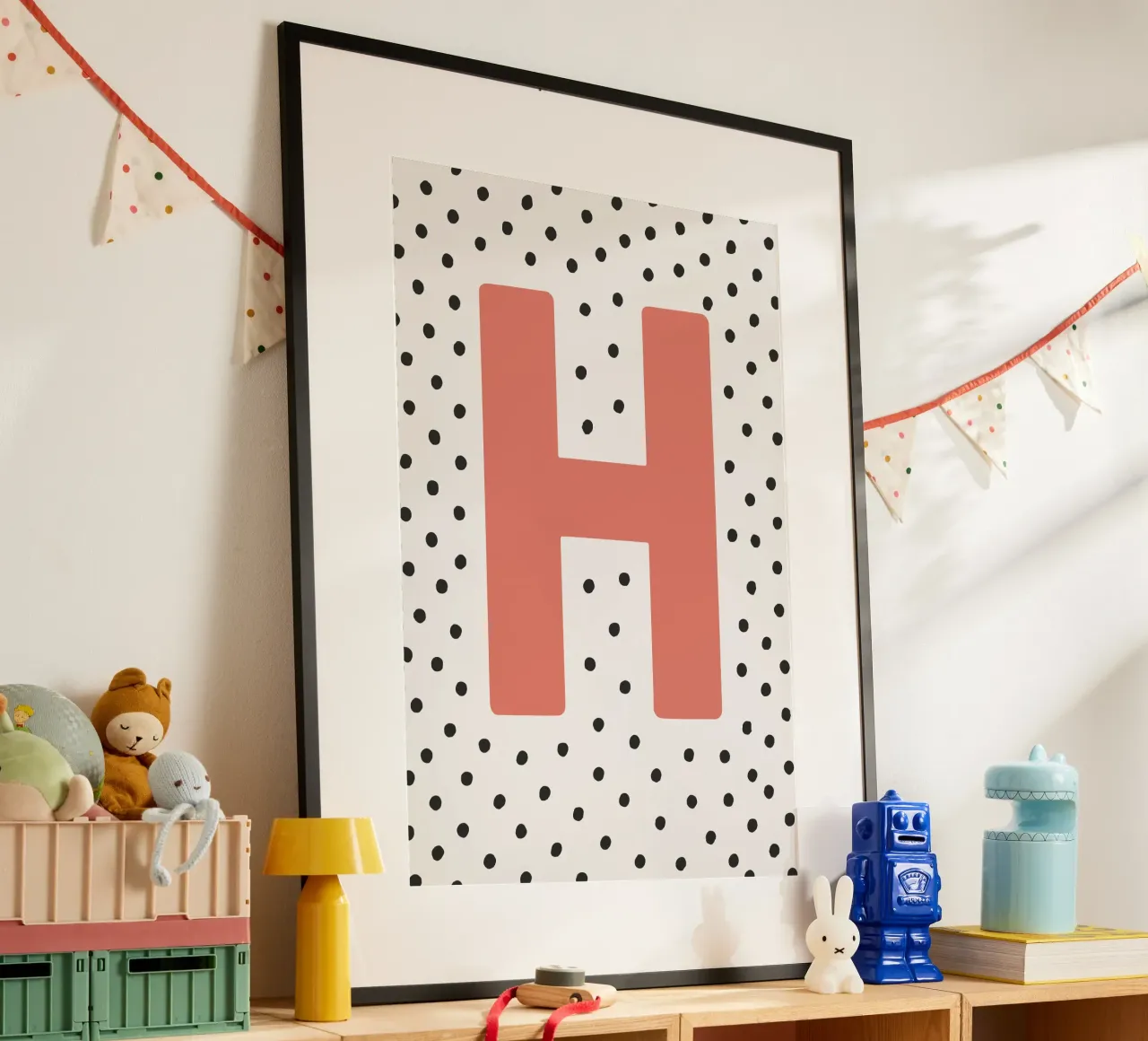 Initial H on dot pattern - Scandinavian style hahnemühle by KidzStudio