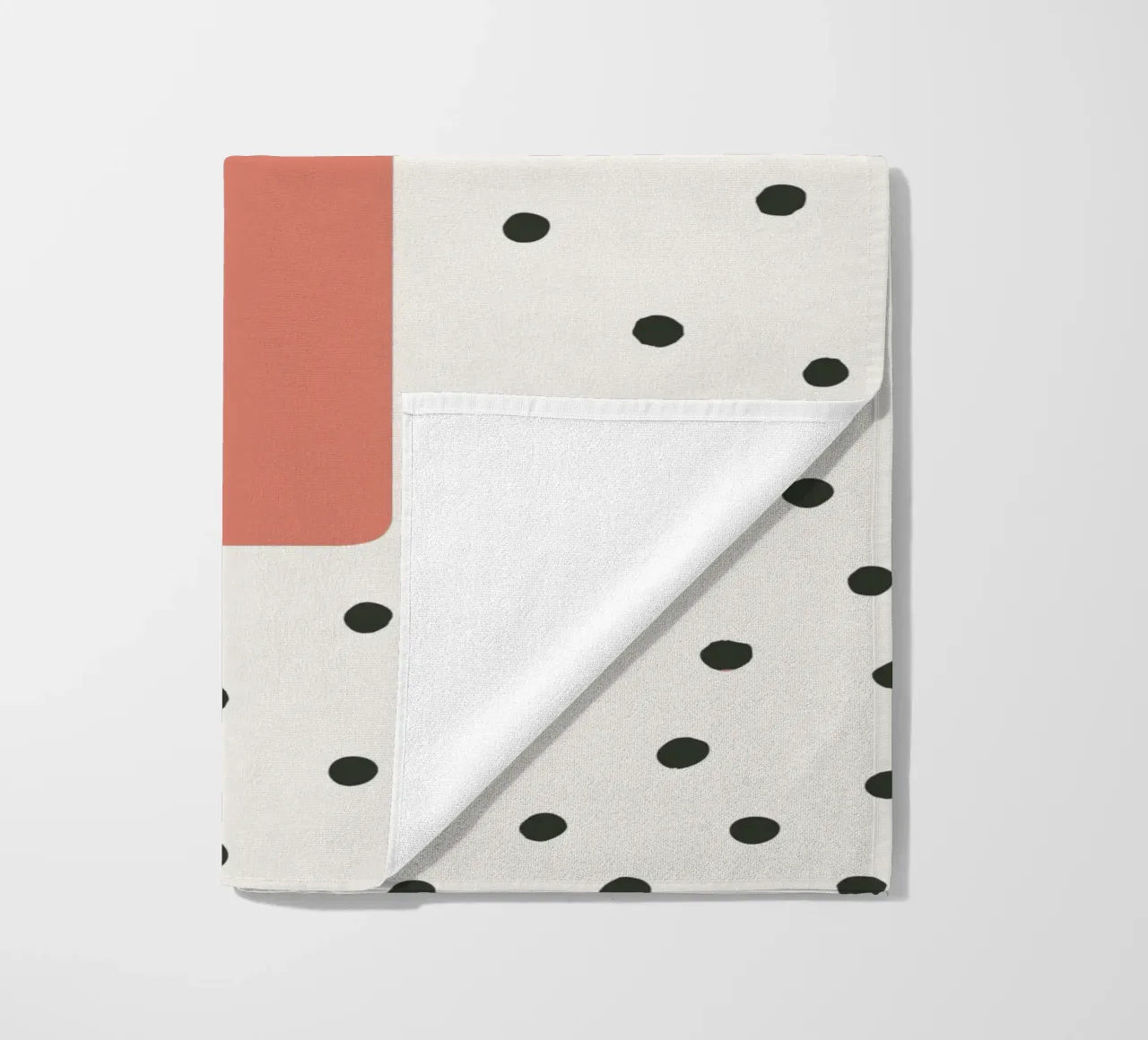 Initial I on dot pattern - Scandinavian style beach towel by KidzStudio