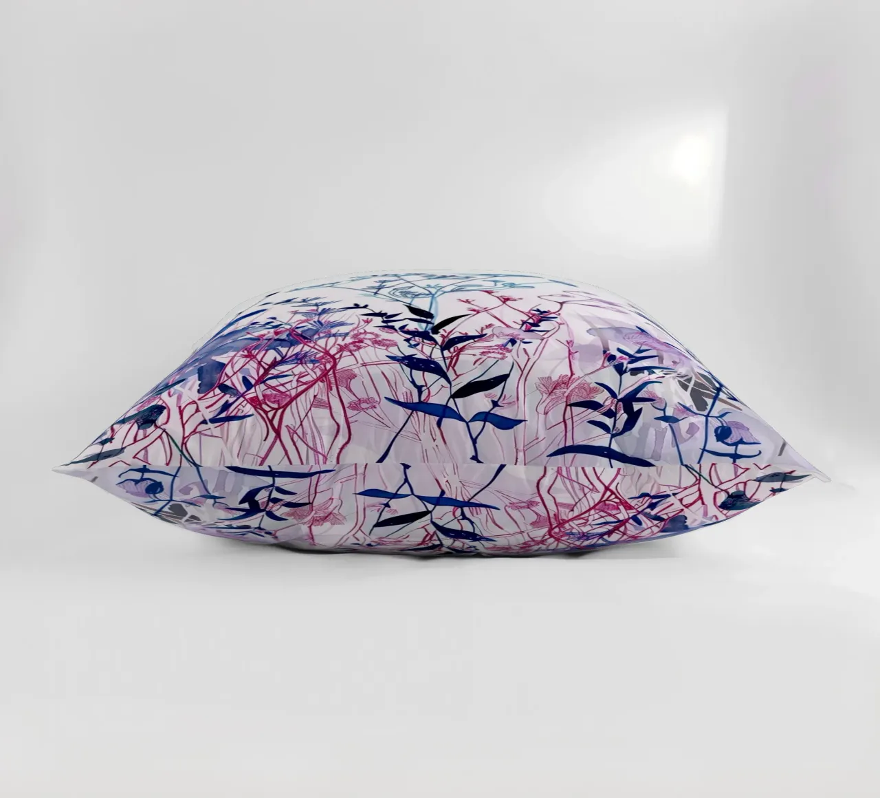 Arazzo crepuscolare cuscino da Sophia Calder Studio