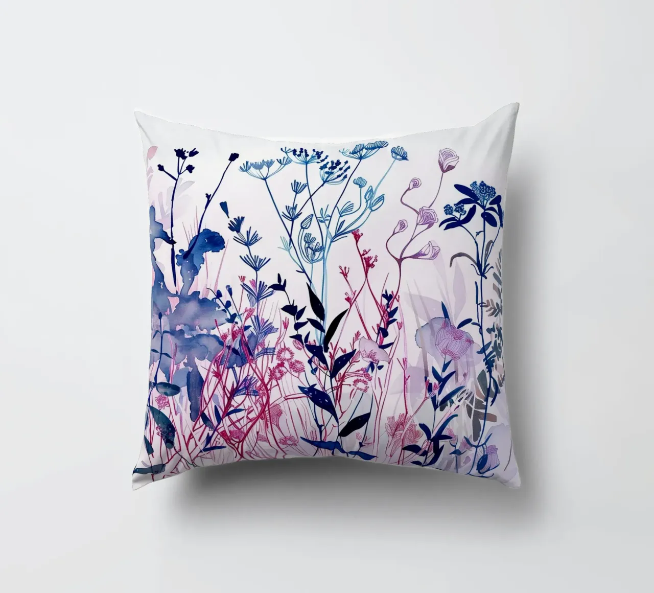 Arazzo crepuscolare cuscino da Sophia Calder Studio