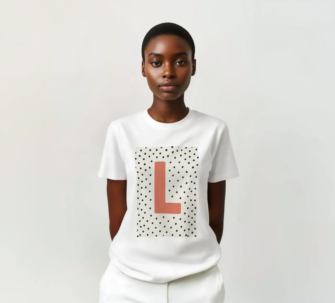 Initial L on dot pattern - Scandinavian style t-shirt by KidzStudio