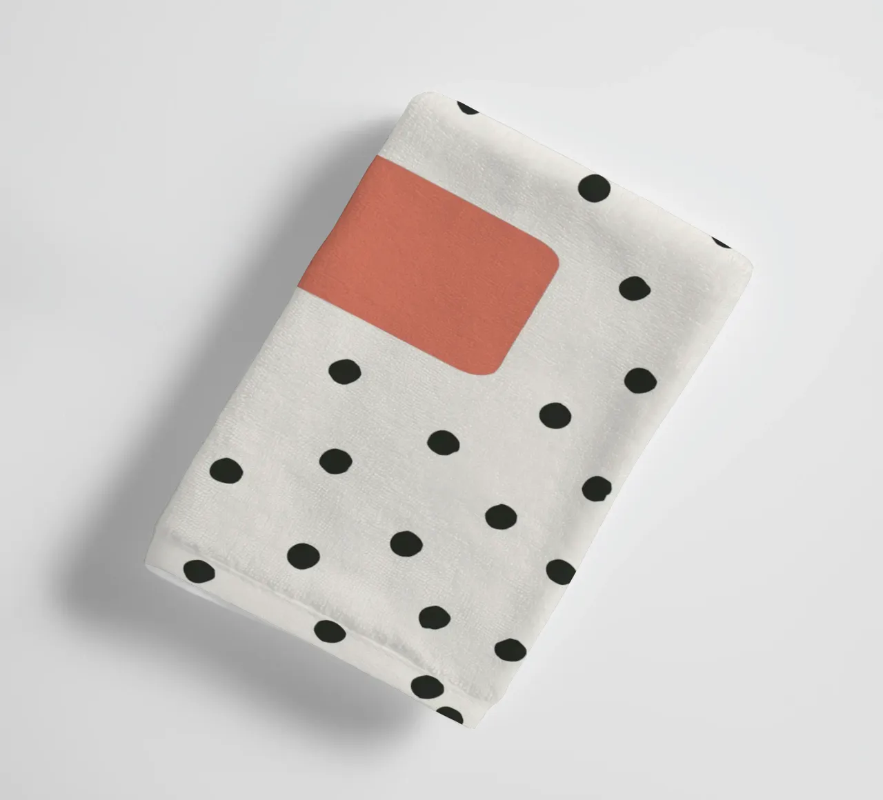 Initial L on dot pattern - Scandinavian style towel by KidzStudio