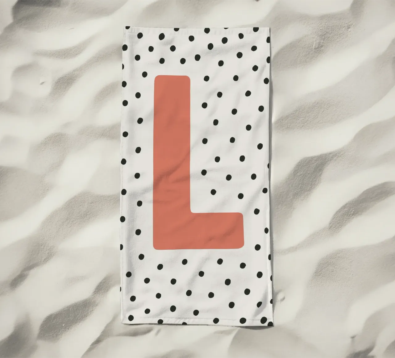 Iniziale L su motivo a pois - Stile scandinavo telo mare da KidzStudio