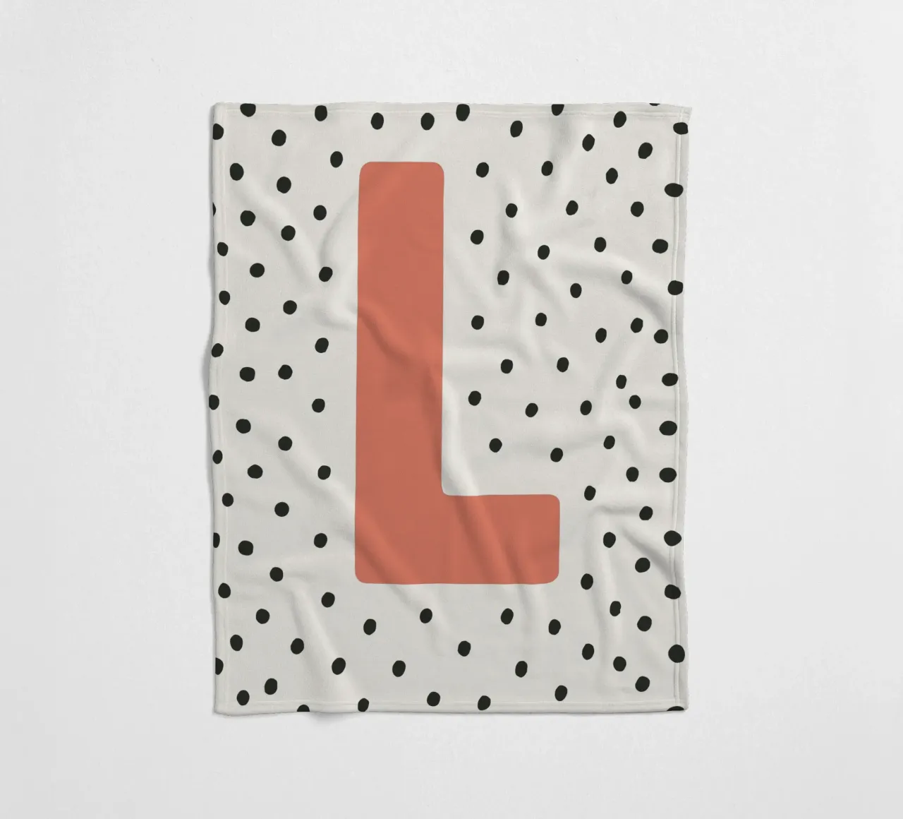 Initial L on dot pattern - Scandinavian style fleece blanket by KidzStudio