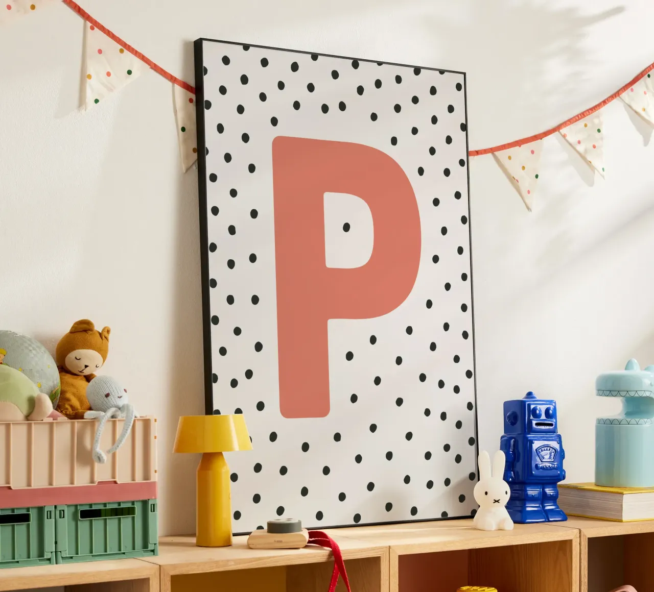Initial P on dot pattern - Scandinavian style alu-dibond by KidzStudio