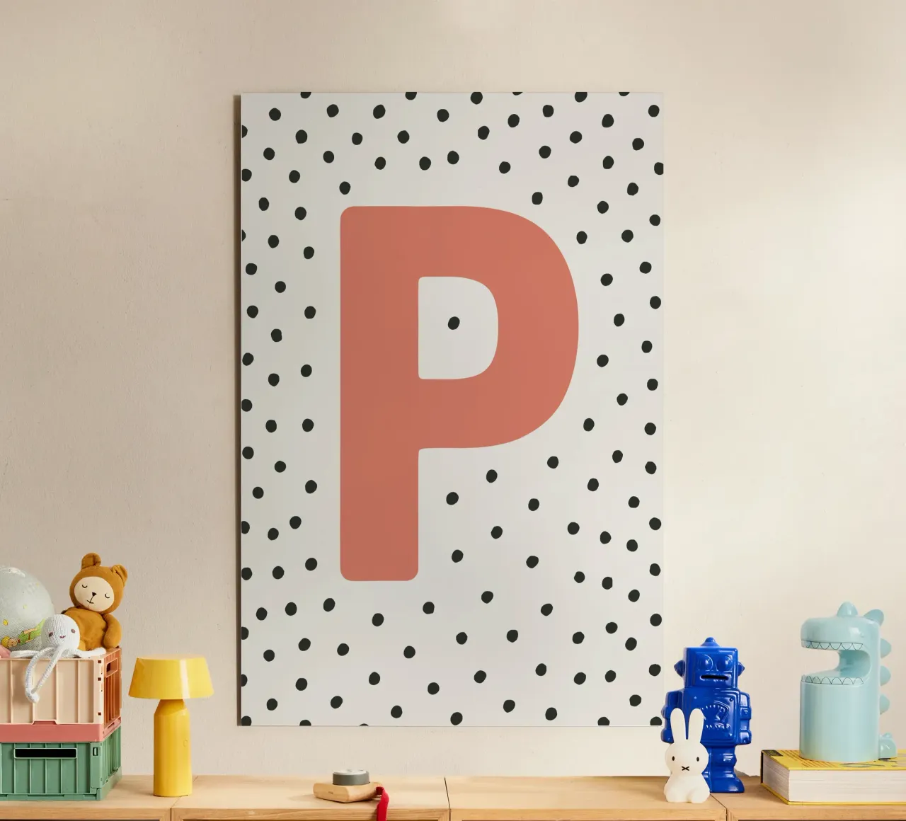Initial P on dot pattern - Scandinavian style alu-dibond by KidzStudio
