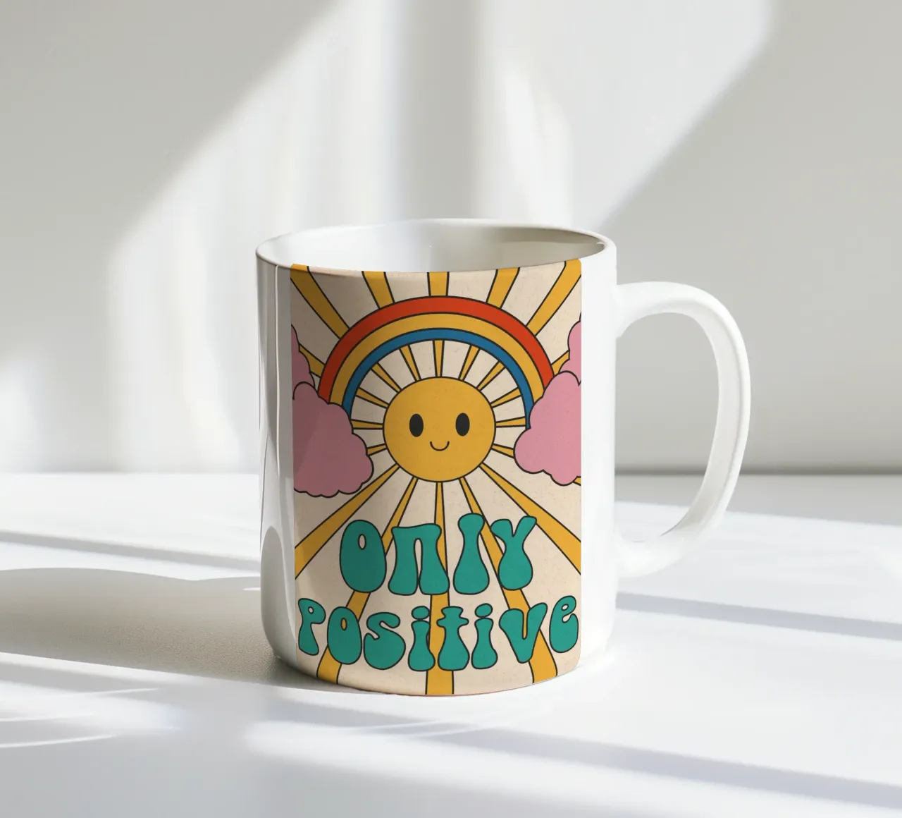 Groovy "Only Positive" Sol y Arco Iris - Retro Vibes taza de cerámica de homdeco