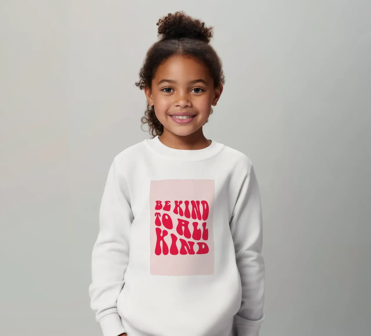 Citazione retrò "Be Kind To All Kind" - Messaggio d'arte groovy felpa bambino da homdeco