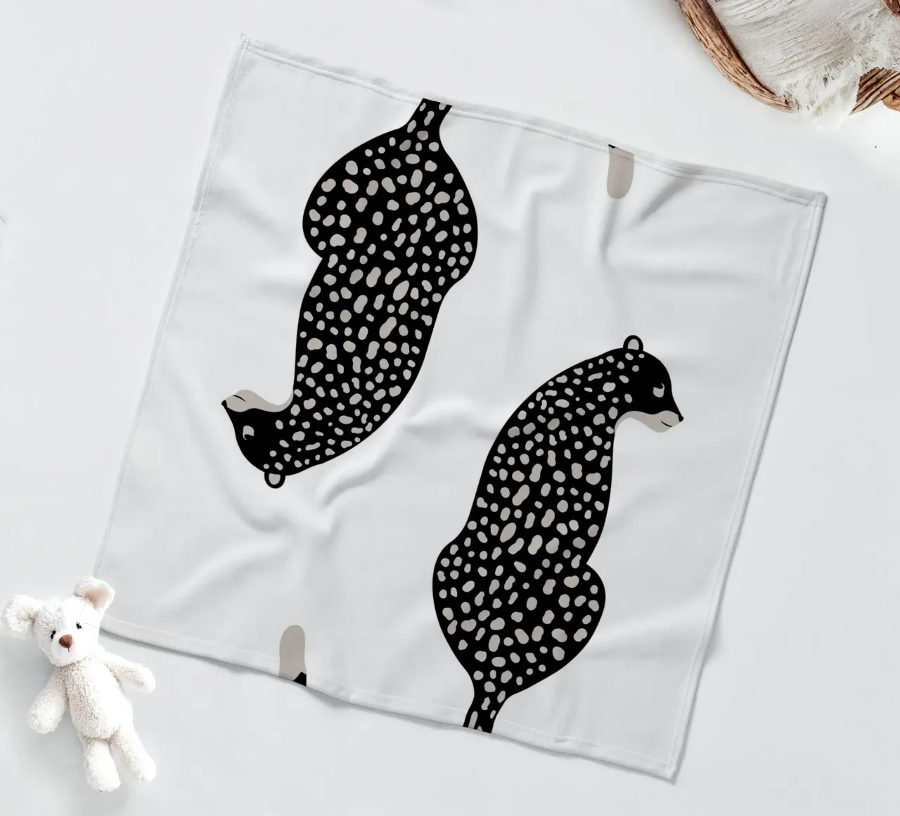 Leopardi maculati monocromatici - Arte animale minimalista coperta in pile da homdeco