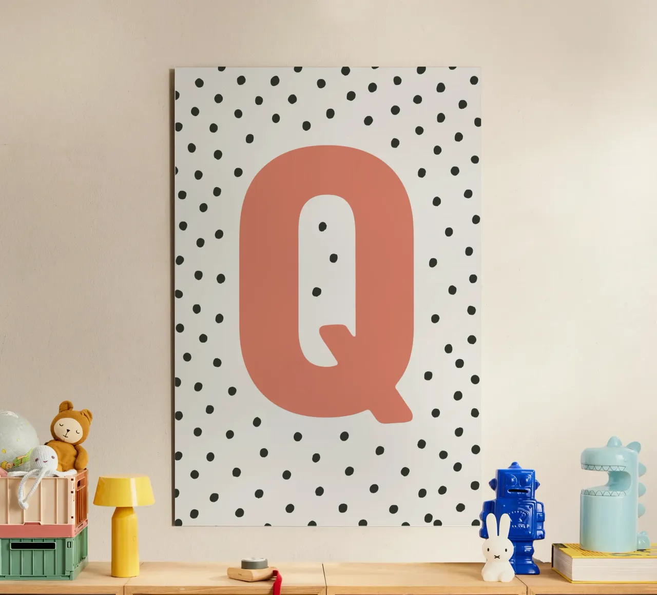 Initial Q on dot pattern - Scandinavian style alu-dibond by KidzStudio