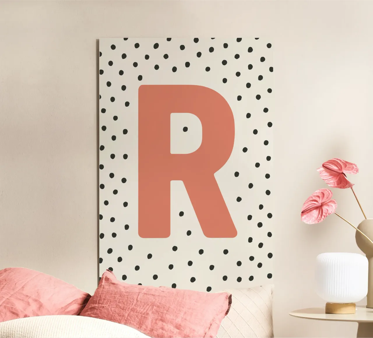 Initial R on dot pattern - Scandinavian style alu-dibond by KidzStudio
