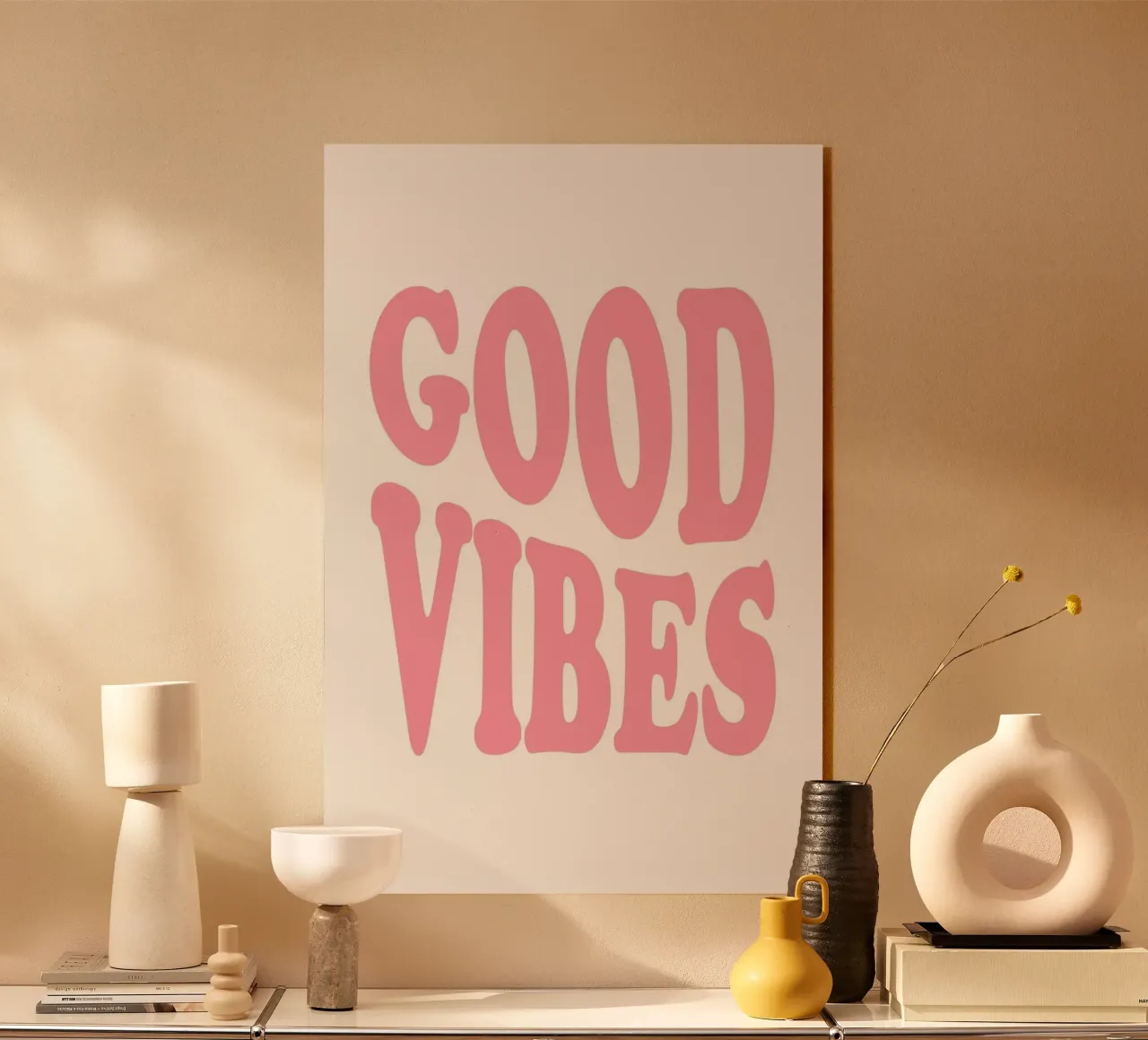 GOOD VIBES - Pink Retro Bubble Font Art Print plexiglass da homdeco