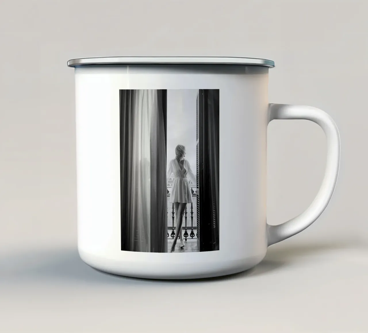 Bianco e nero #4 tazza in smalto da j-photography