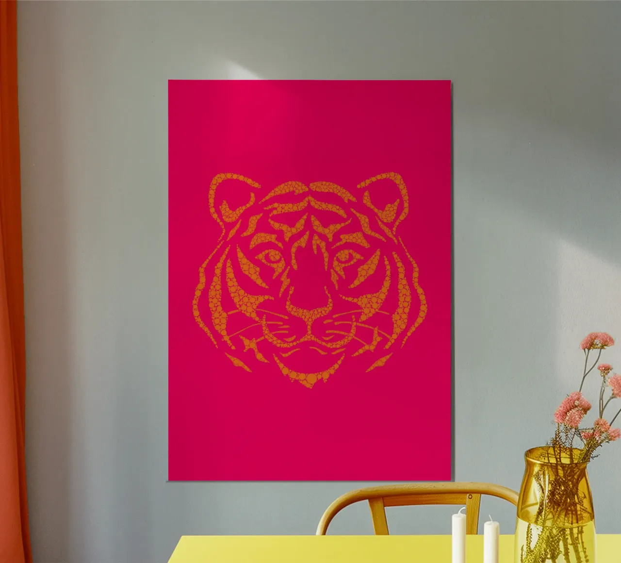 Testa di tigre Pop Art - Rosa neon e puntini arancioni poster con telaio in legno da homdeco