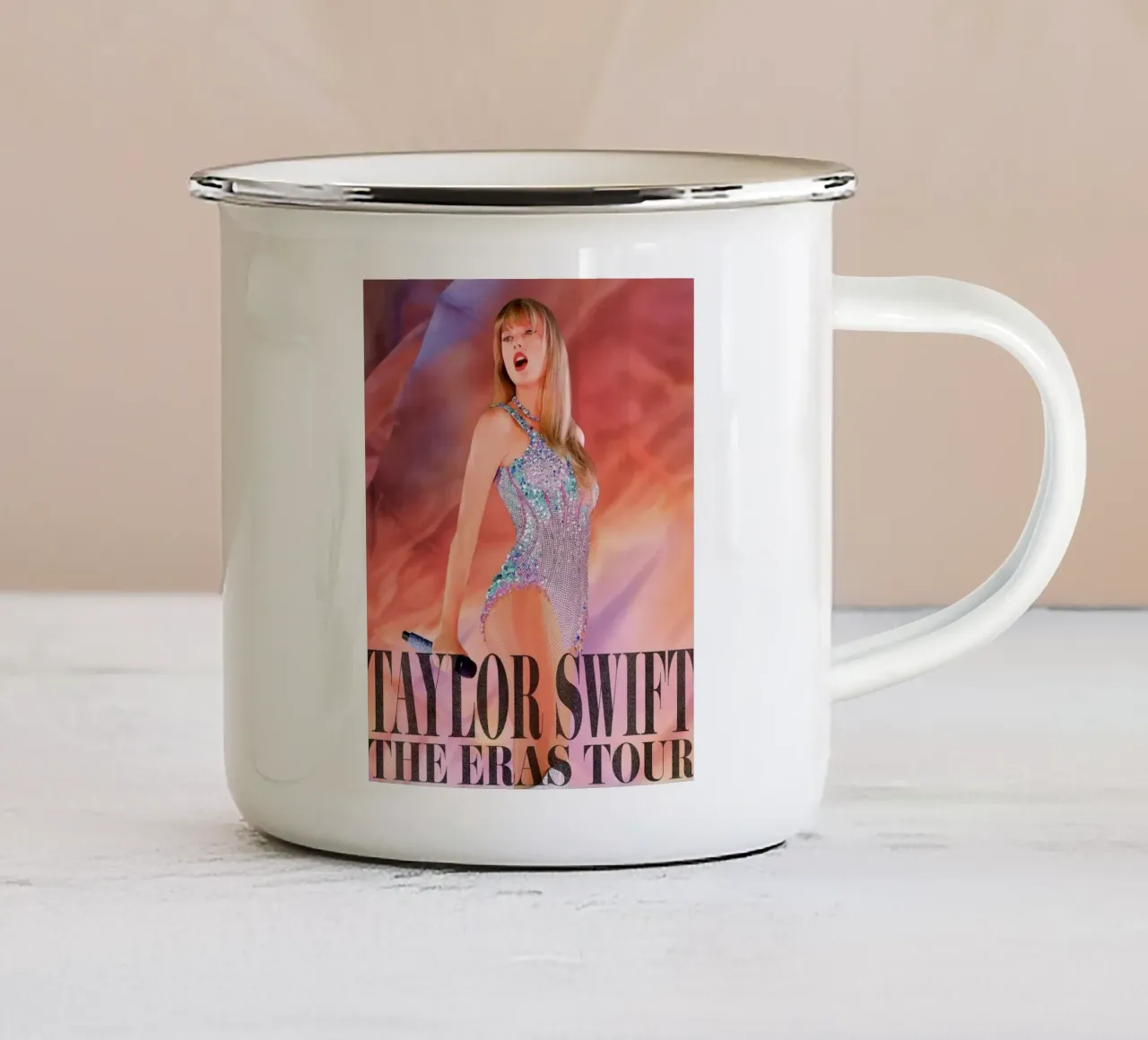 tour delle epoche swiftie tazza in smalto da AudioLibrary