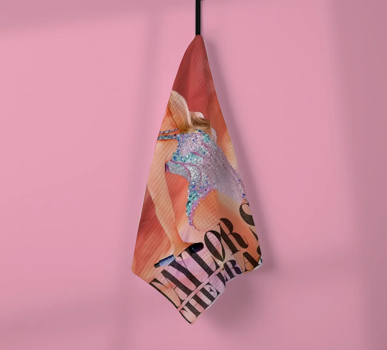 swiftie eras tour Geschirrtuch von AudioLibrary