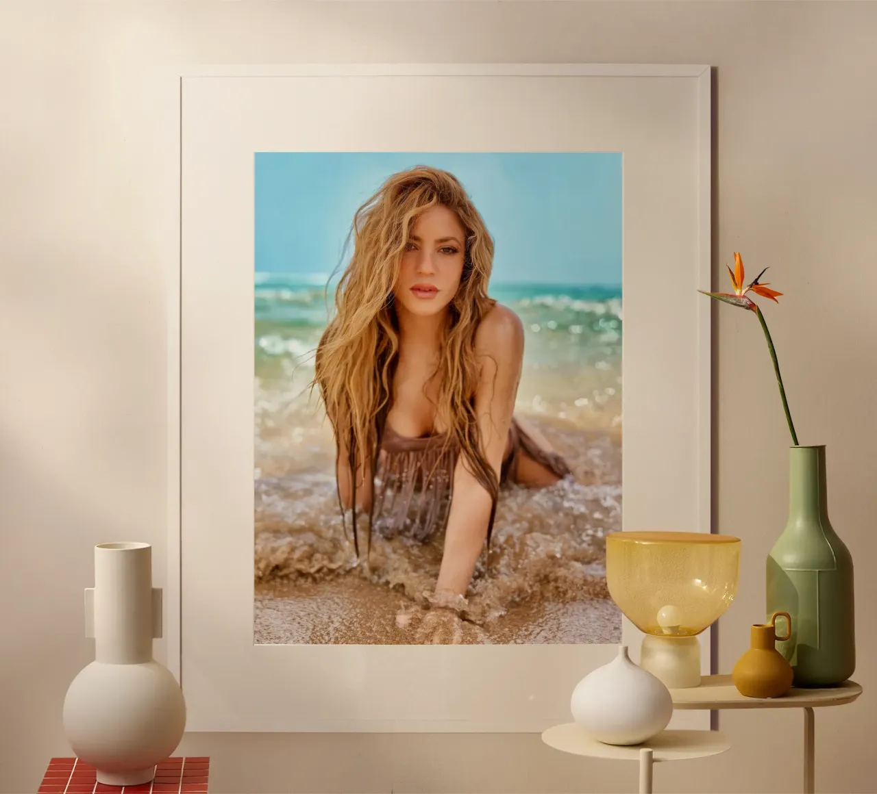 Shakinra in Beach poster da Musadad Shop