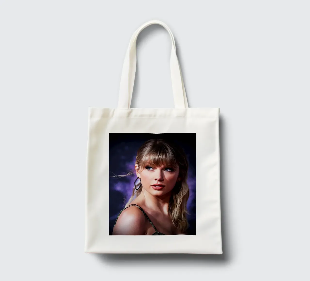 Taylor Swift borsa in juta da Musadad Shop