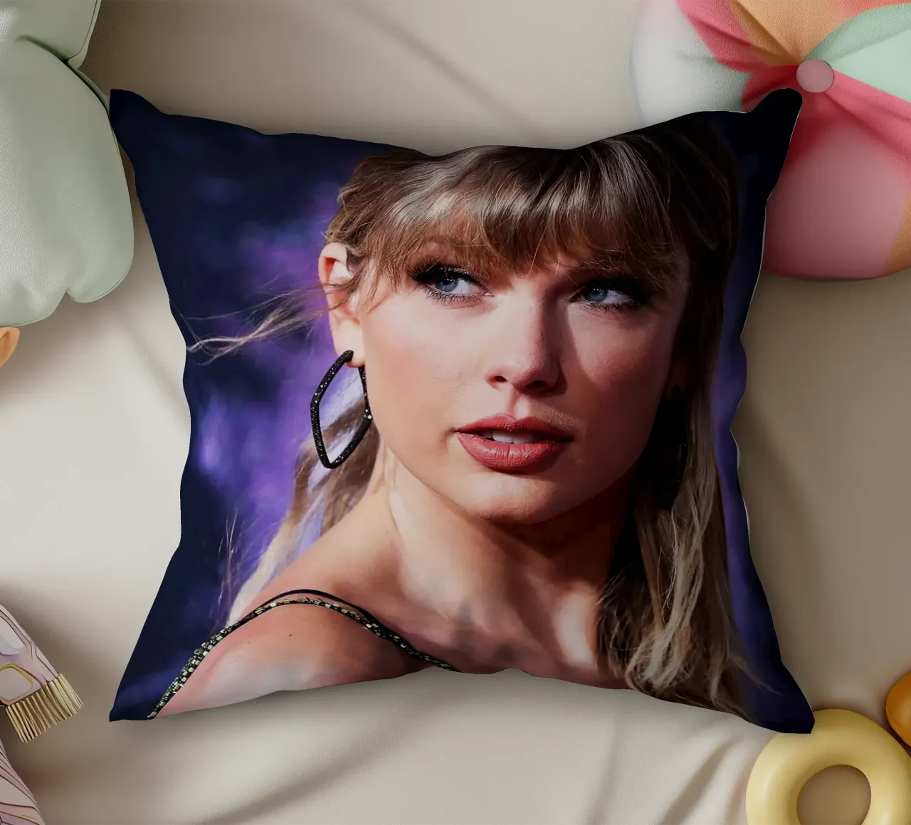 Taylor Swift cuscino da Musadad Shop