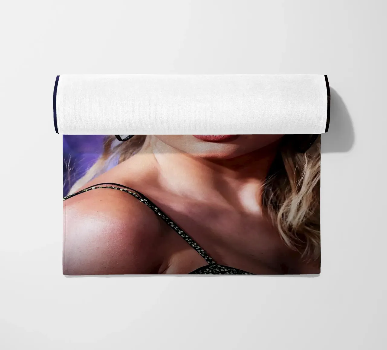 Taylor Swift telo mare da Musadad Shop