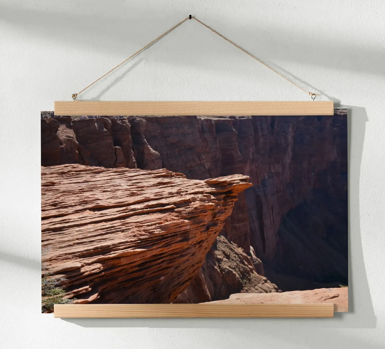 Dramatic Rock Ledge at Horseshoe Bend, Arizona hahnemühle by byrieneke