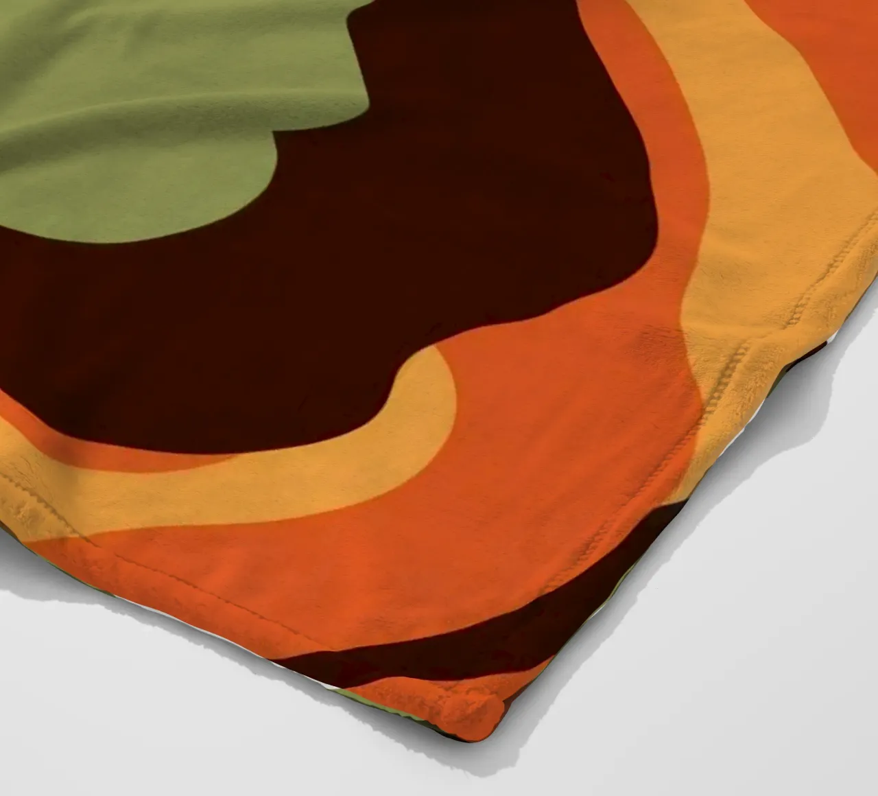Scanalatura floreale retrò coperta in pile da Frosh Pallete