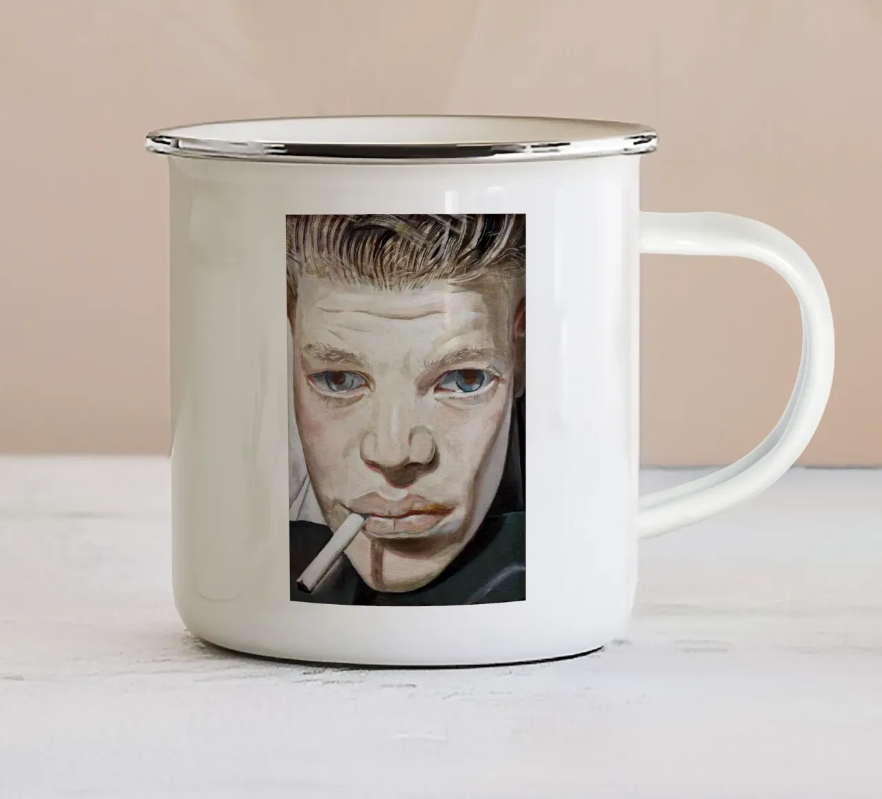 Il ragazzo che fuma - Lucia Freud tazza in smalto da julyebayprint