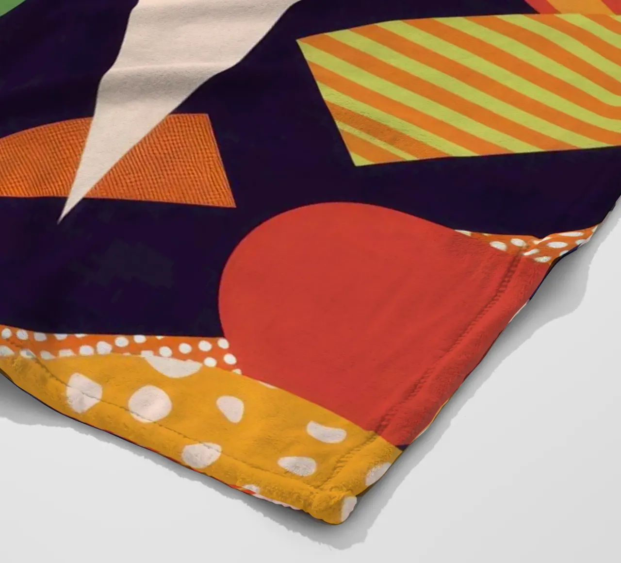 Lebendige Muster-Collage Fleecedecke von Frosh Pallete