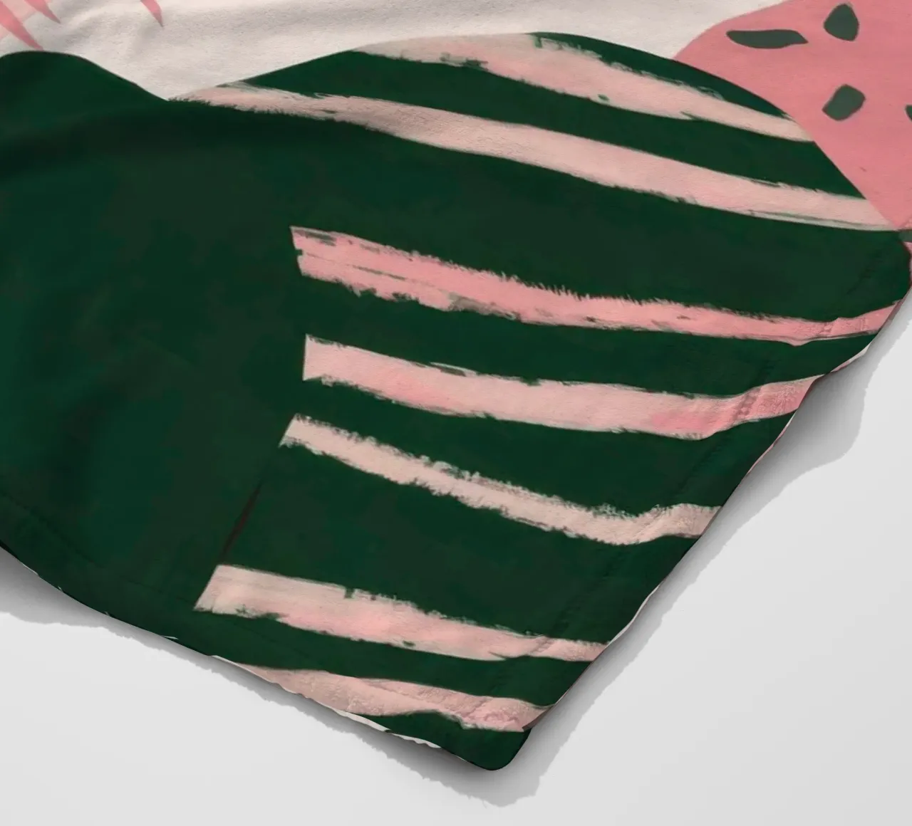 Forma verde astratta coperta in pile da Thistle Bloom