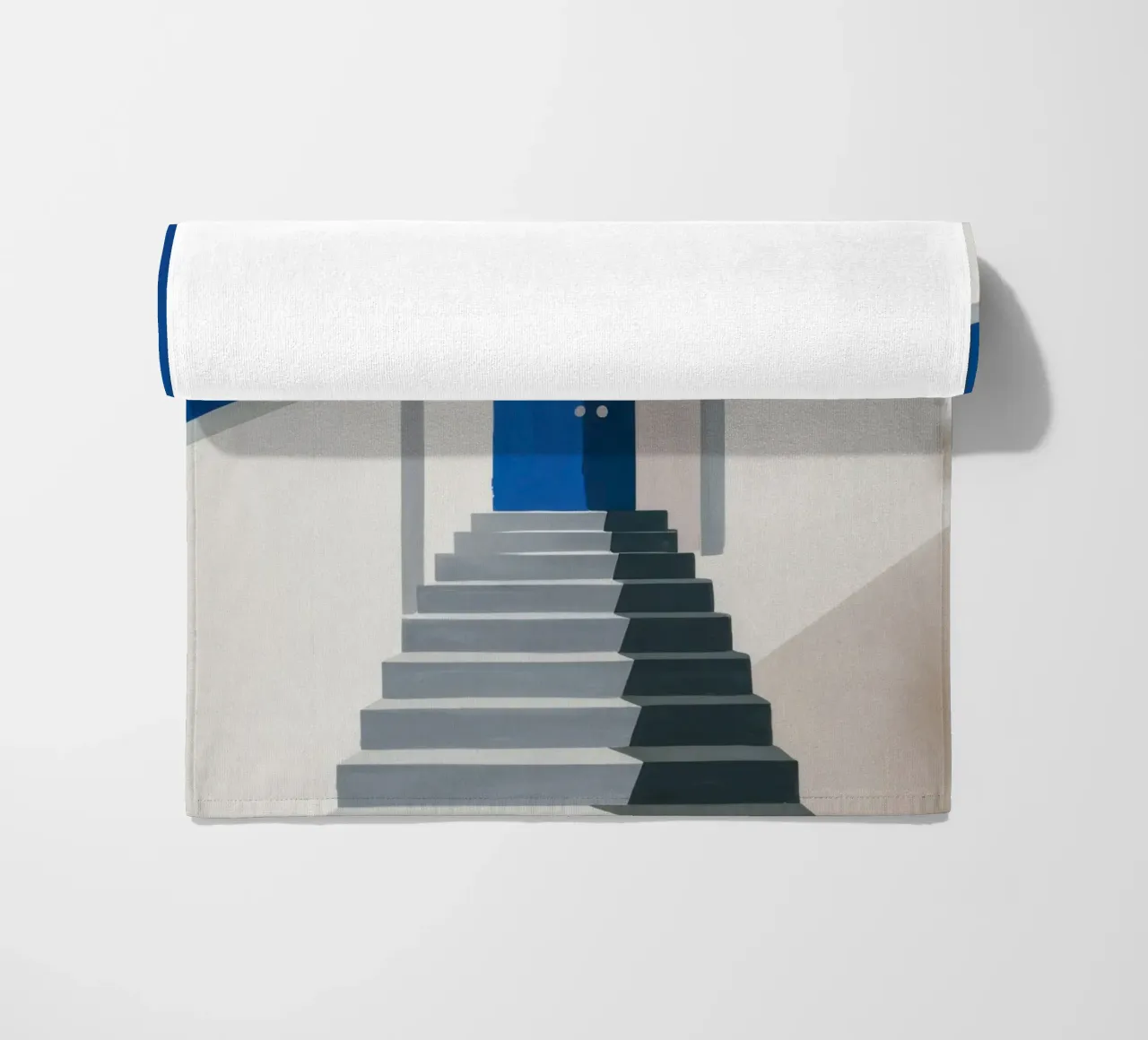 Semplice porta blu telo mare da Line Fable