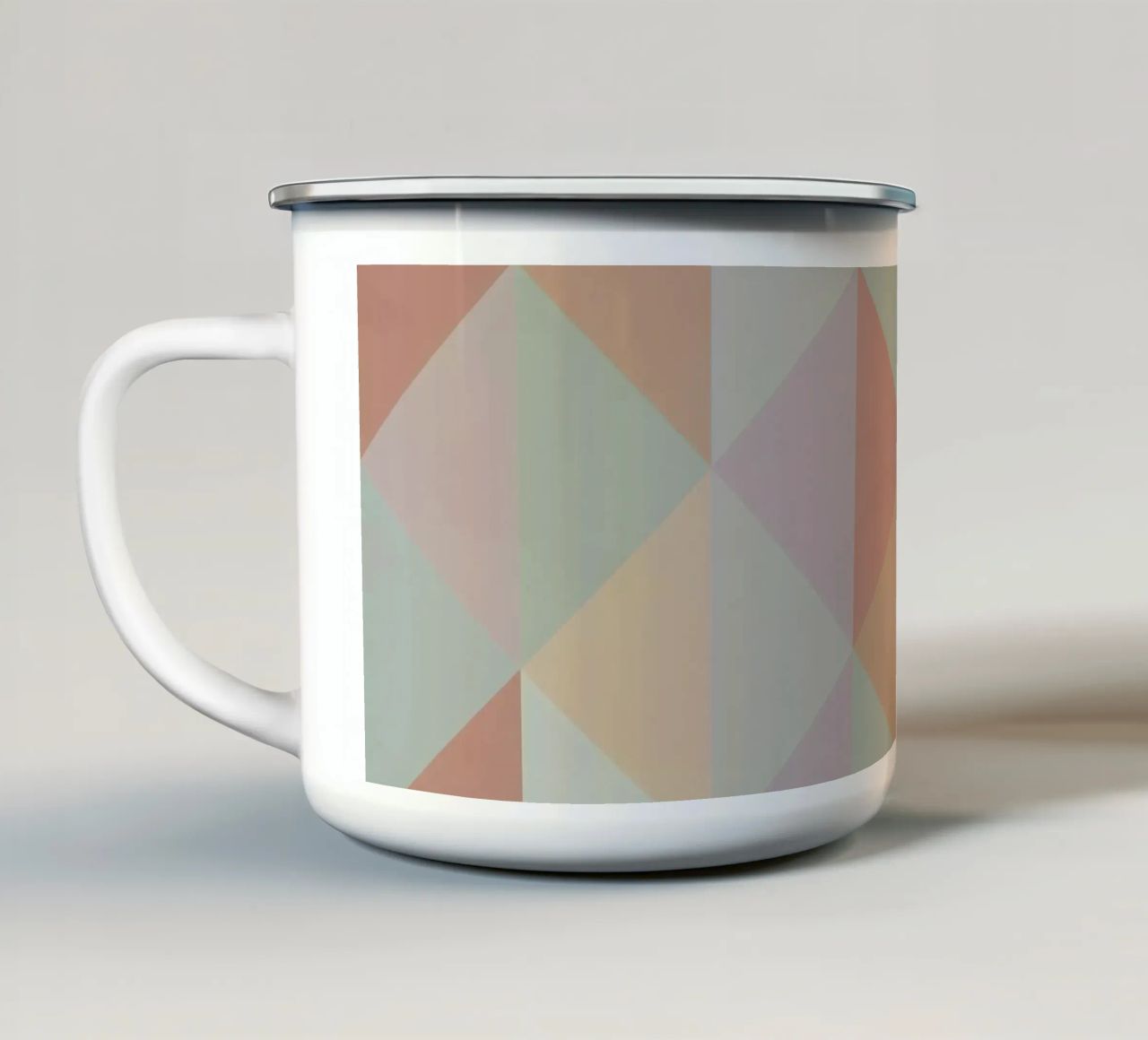 Disegno a triangolo colorato tazza in smalto da Metron
