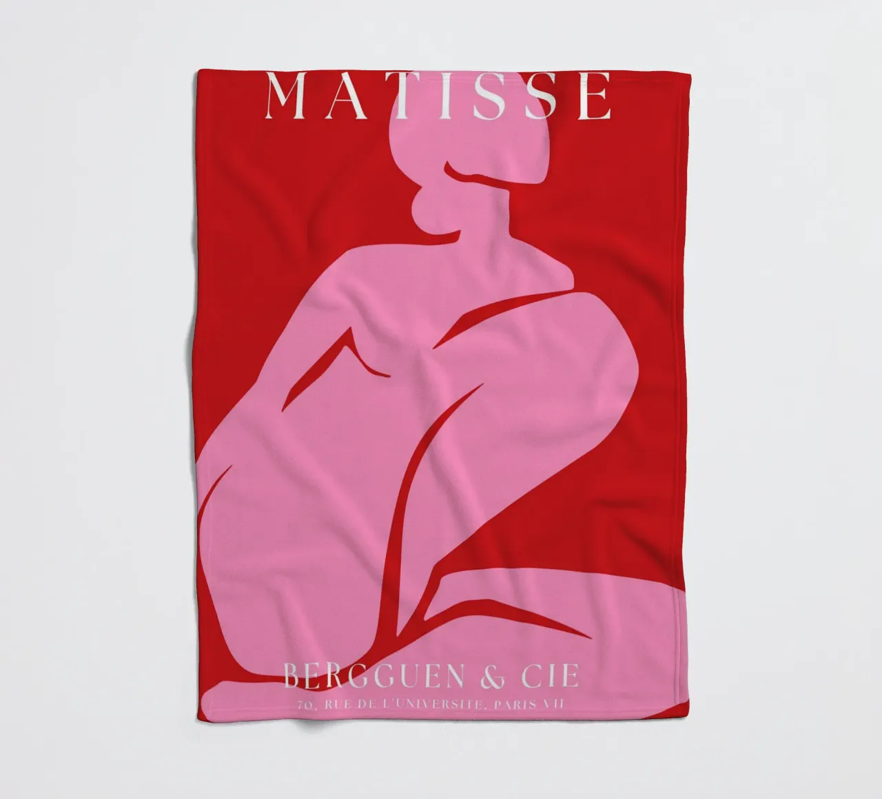 Forma femminile astratta di colore rosa su sfondo rosso audace coperta in pile da The Art Club